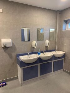 Mens Toilet Refurb photo 4